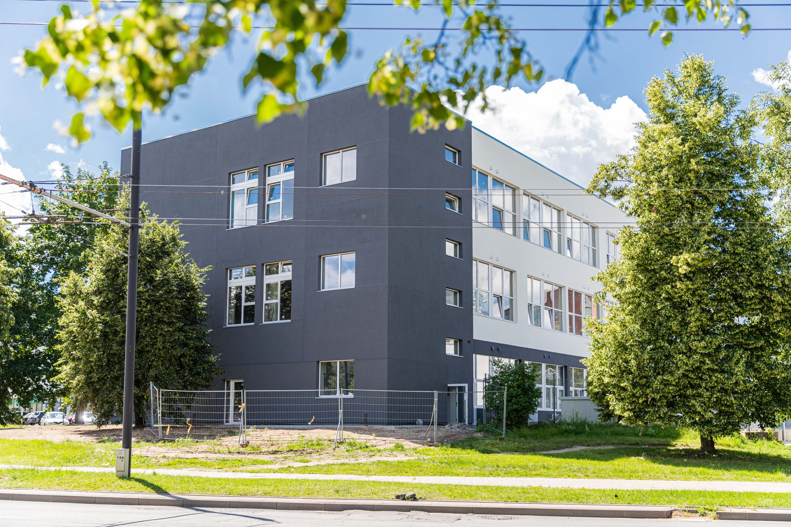 Parduodamos patalpos Žirmūnų g. 68, Žirmūnuose, Vilniuje, 38.45 kv.m ploto